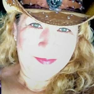 Meet your Posher, Nidia